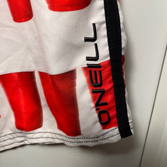 O’Neil boardshorts size 32, start the party now! - Picture 3 of 4